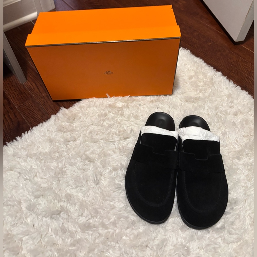 Women’s Hermes Go Mule